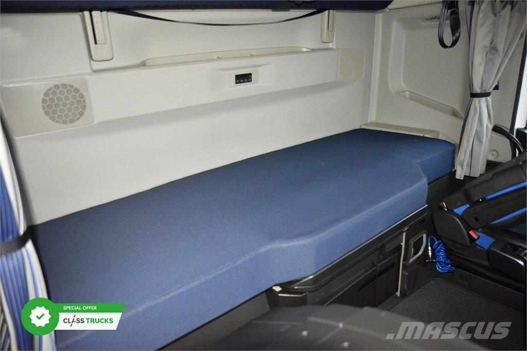 Volvo FH 500 Globetrotter XL Vetopöytäautot