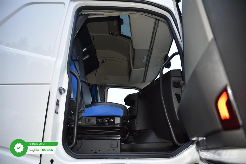 Volvo FH 500 Globetrotter XL Vetopöytäautot