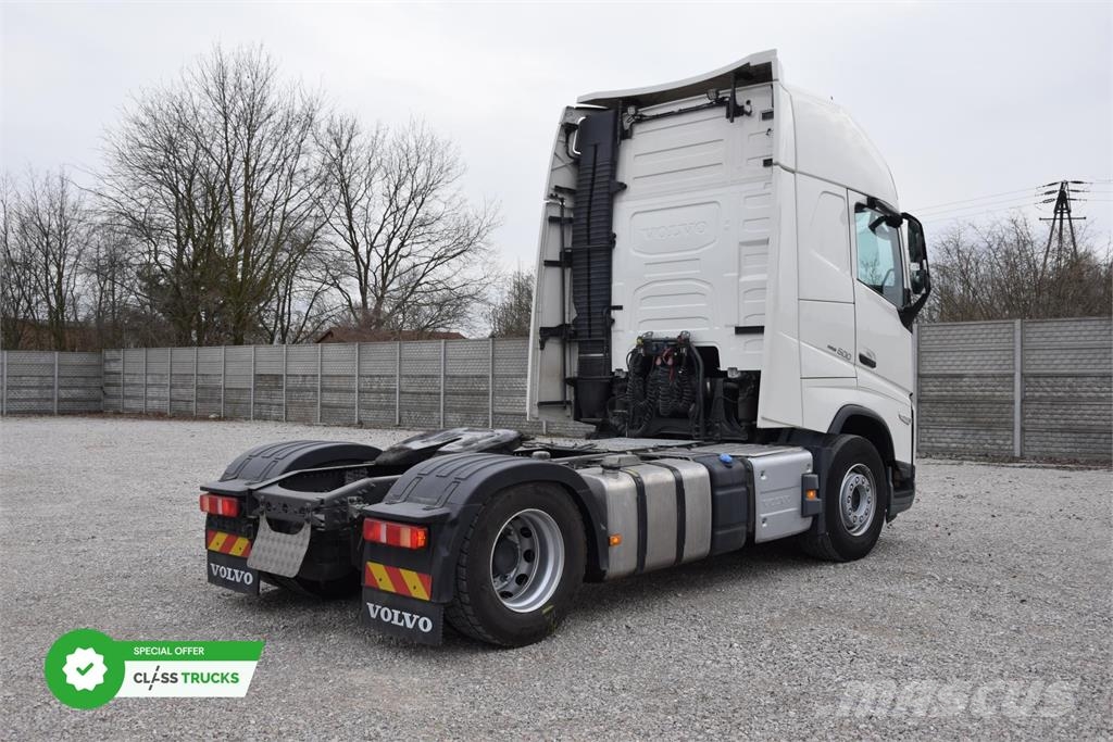 Volvo FH 500 Globetrotter XL I-ParkCool Adaptive cruise Cavalos mecânicos