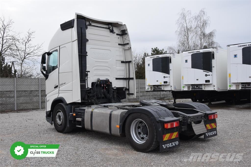 Volvo FH 500 Globetrotter XL I-ParkCool Adaptive cruise Cavalos mecânicos
