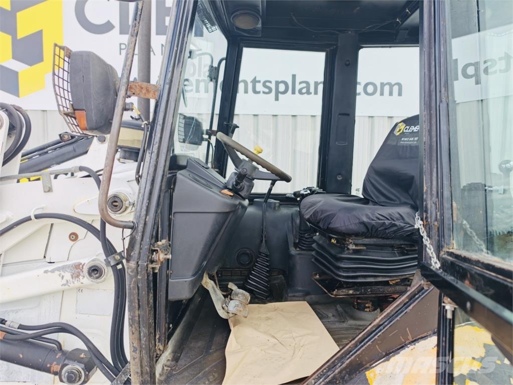 JCB 2CX Backhoe loaders