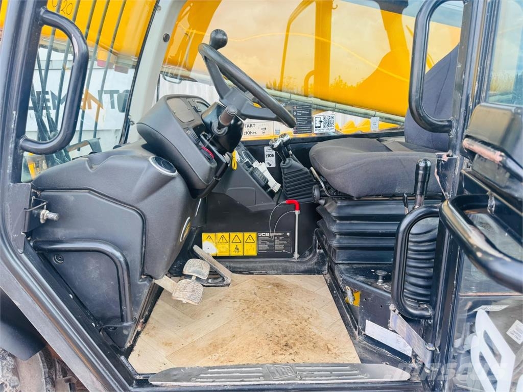 JCB 540-140 Hi-Viz Teleskoplader