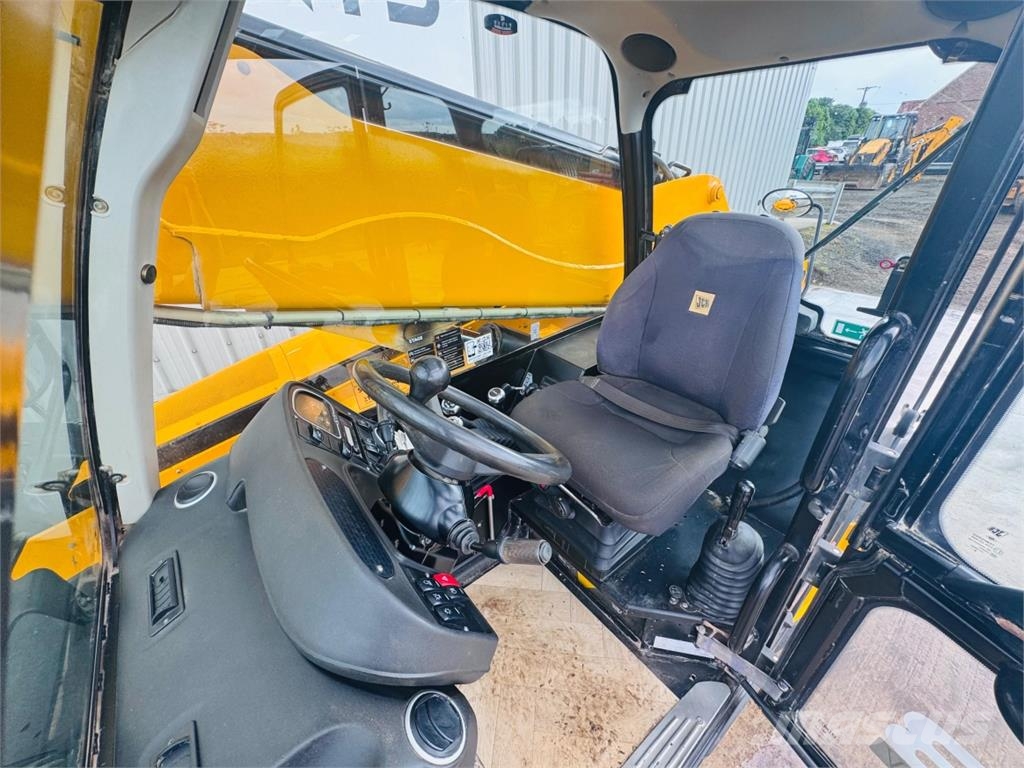JCB 540-140 Hi-Viz Teleskoplader