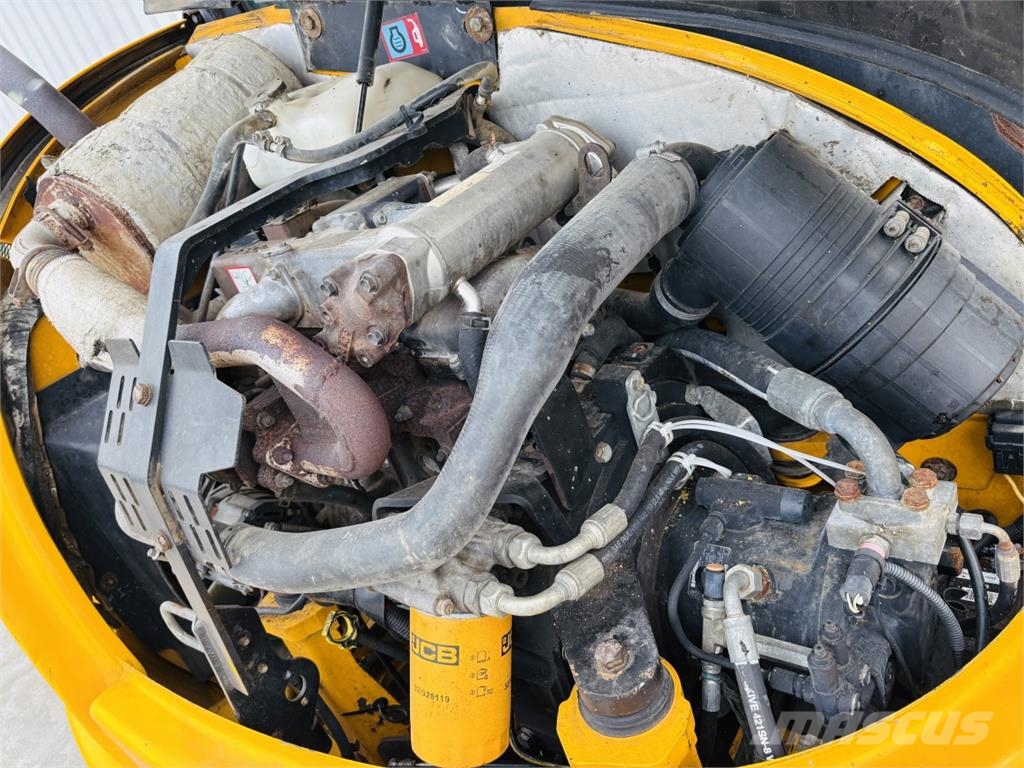 JCB 8065RTS 中型油圧ショベル 7t-12t(ユンボ・パワーショベル・バックホー)