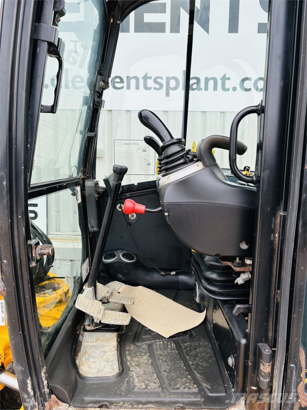 JCB 8065RTS 中型油圧ショベル 7t-12t(ユンボ・パワーショベル・バックホー)