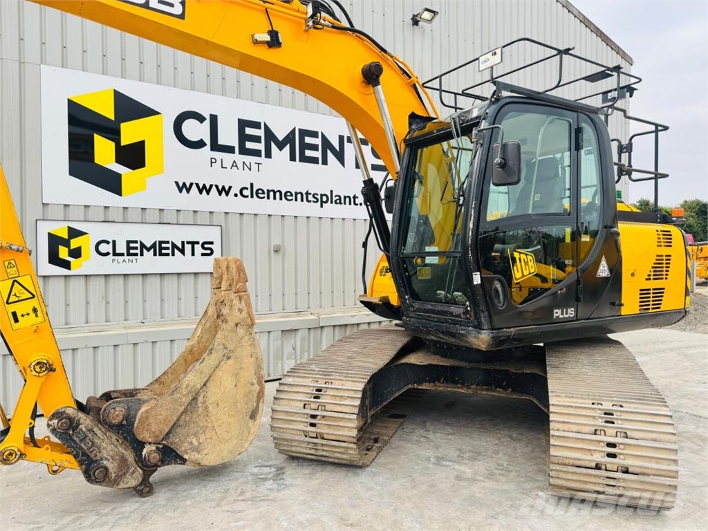 JCB JS131LC Paletli ekskavatörler