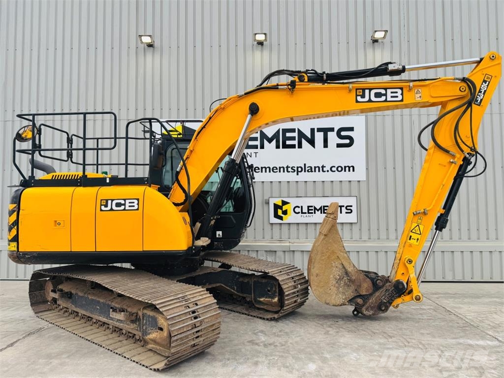 JCB JS131LC Paletli ekskavatörler