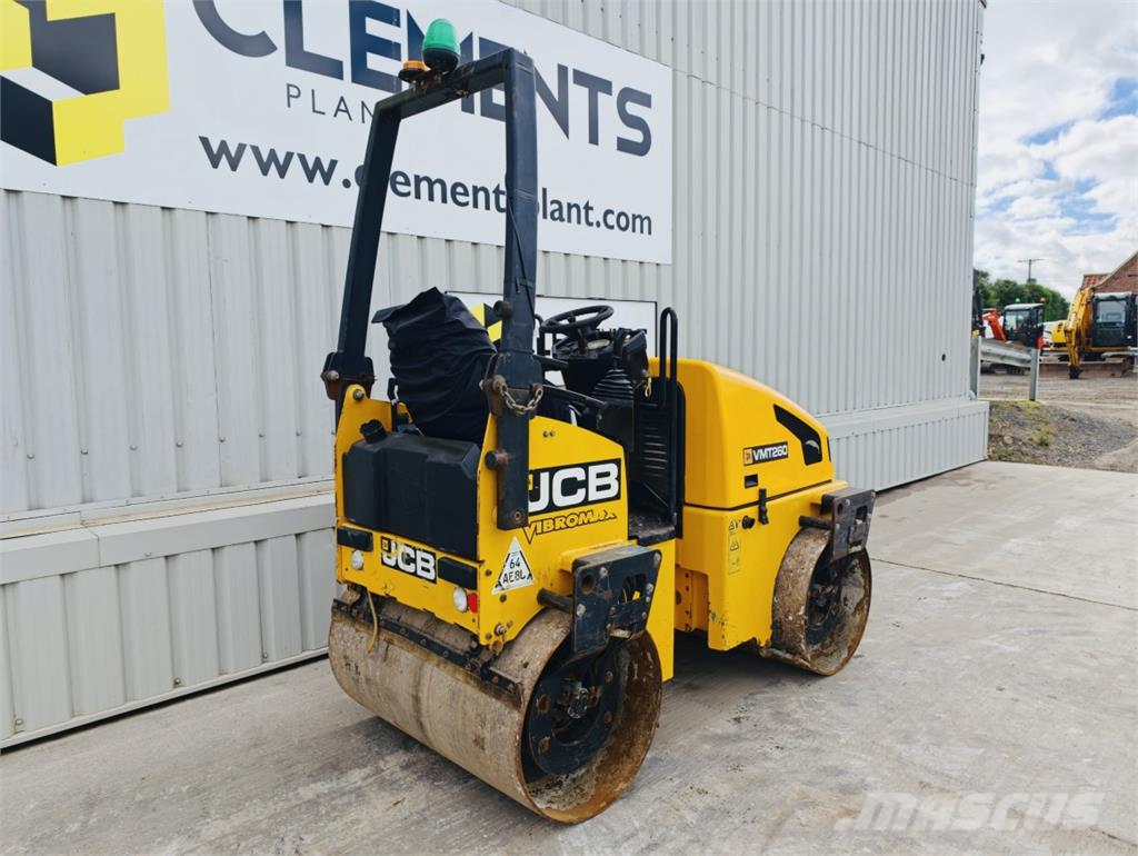 JCB VMT260 مداحل ثنائية الاسطوانة