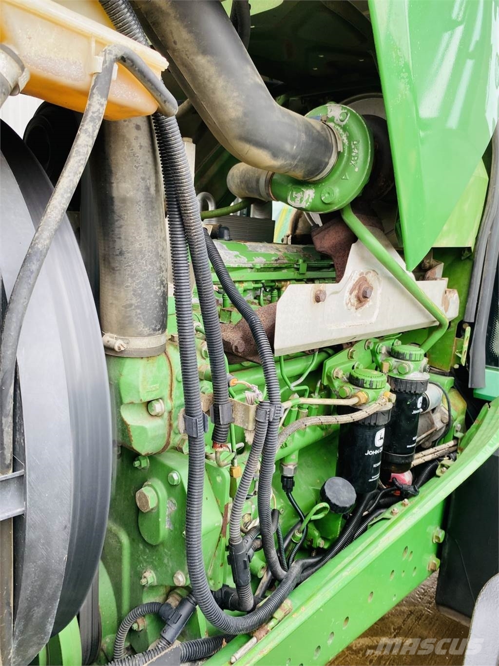 John Deere 6520 Tractors