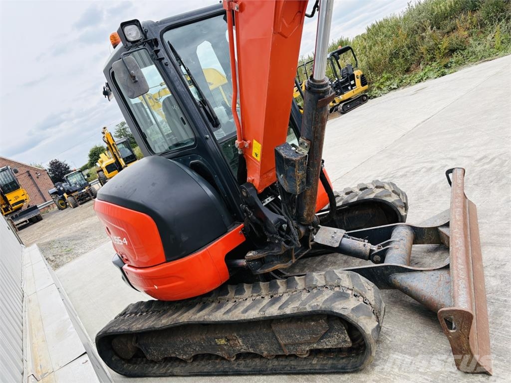 Kubota U55-4 Midi ekskavatörler 7 - 12 t