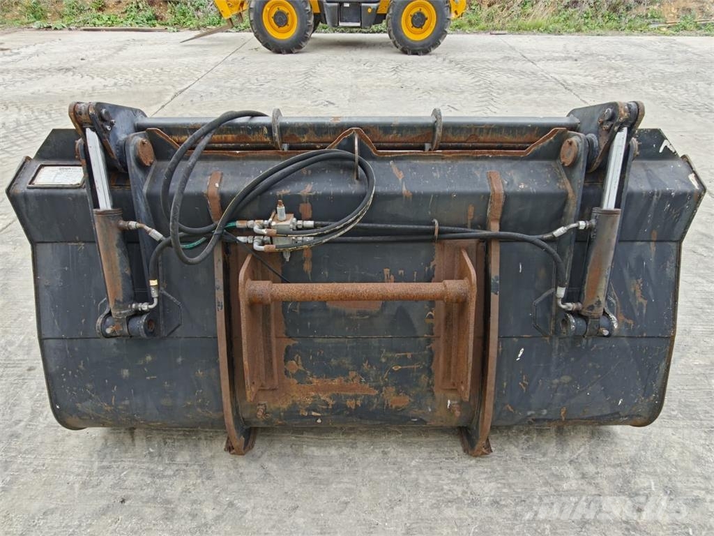 Manitou Grab Bucket Other