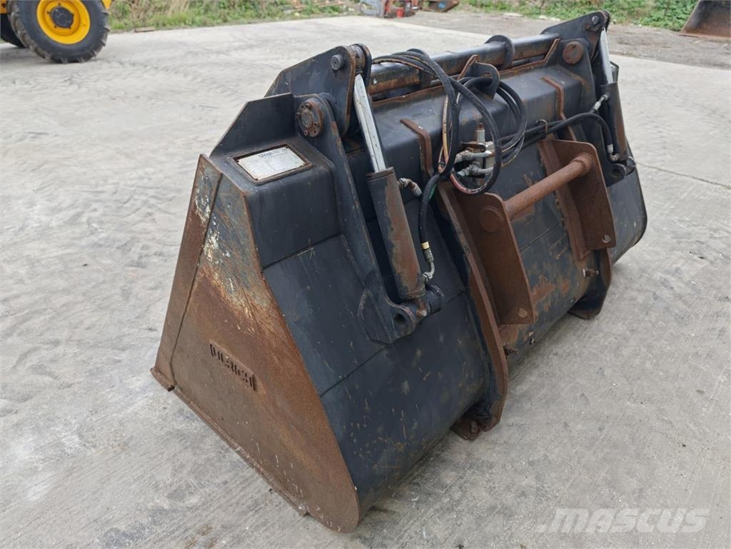 Manitou Grab Bucket Other
