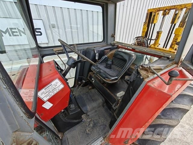 Massey Ferguson 550 Traktori