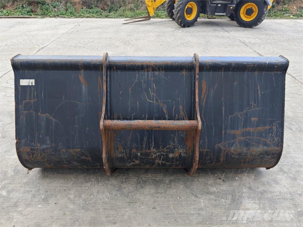 Strimech Manitou Bucket Kašike / Korpe