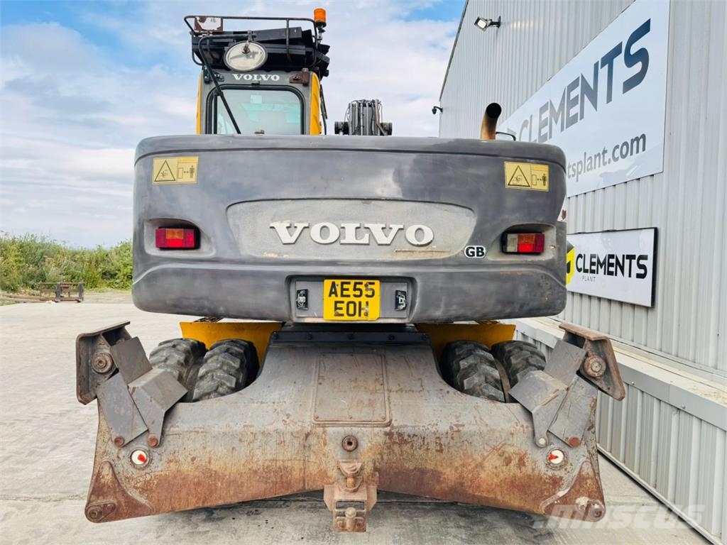Volvo EW140B Paletli ekskavatörler