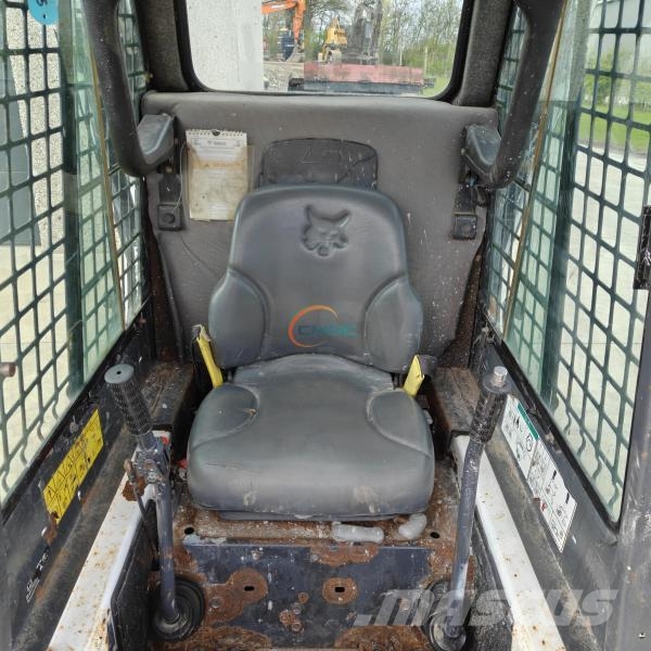 Bobcat T 110 لوادر بعجل