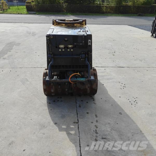 Bomag BMP851 Pinnasetihendajad