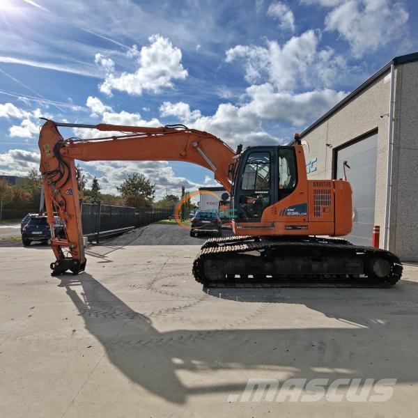 Doosan DX235LCR-7 Excavadoras de ruedas