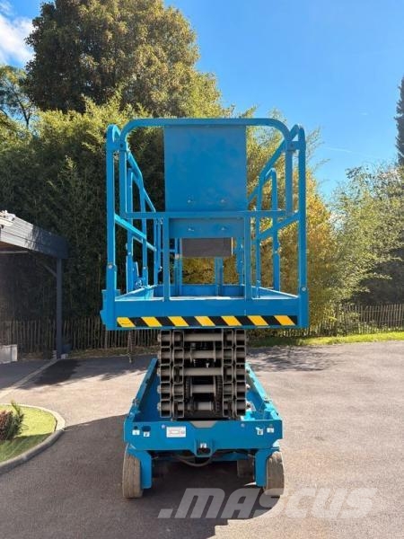 Genie S-40 Articulated boom lifts