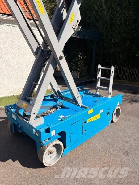 Genie S-40 Articulated boom lifts