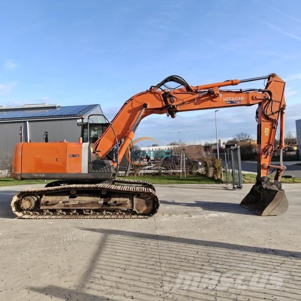 Hitachi ZX180LC حفارات بعجل
