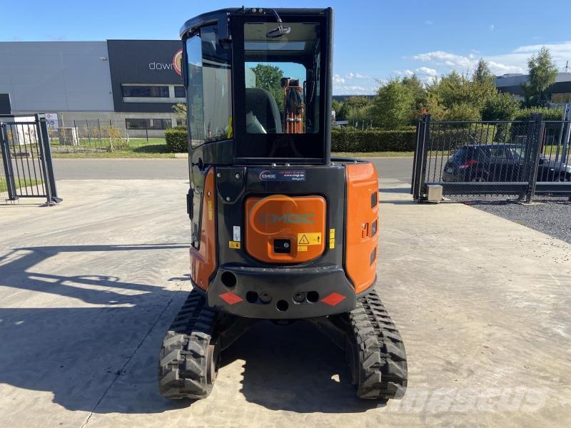 Hitachi ZX336 حفارات بعجل