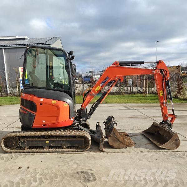 Kubota U27-4 Excavadoras de ruedas