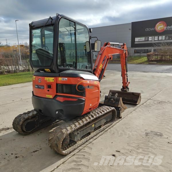 Kubota U27-4 Excavadoras de ruedas