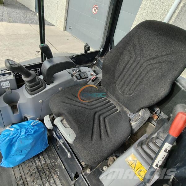 Kubota U27-4 Excavadoras de ruedas