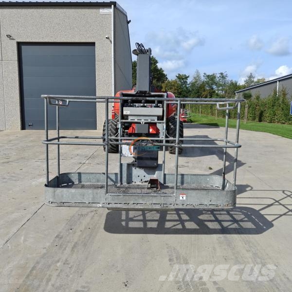 Manitou 200 ATJ Plataformas con brazo de elevación manual