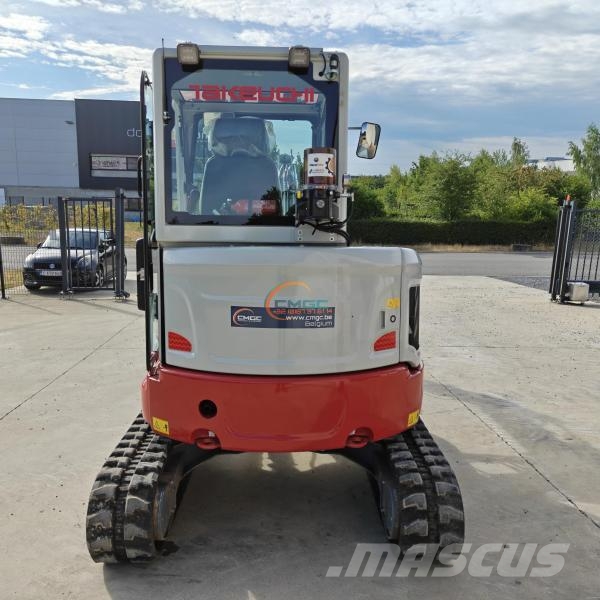 Takeuchi TB335R Wielgraafmachines