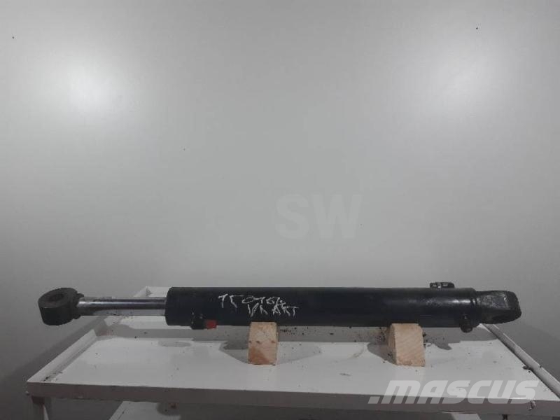CAT 302.5 Інше обладнання