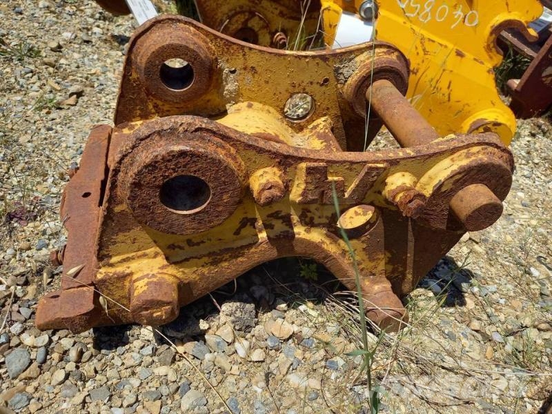 CAT 305 Ταχυσύνδεσμοι