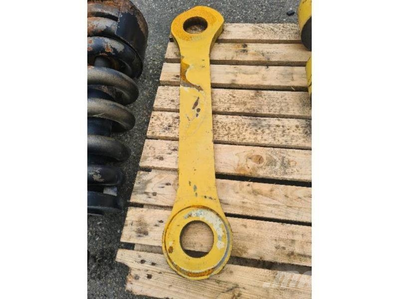 CAT 323 其他路面施工机械