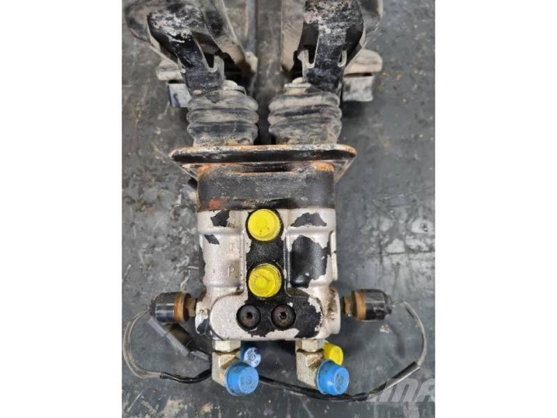 CAT 336DL 其他路面施工机械