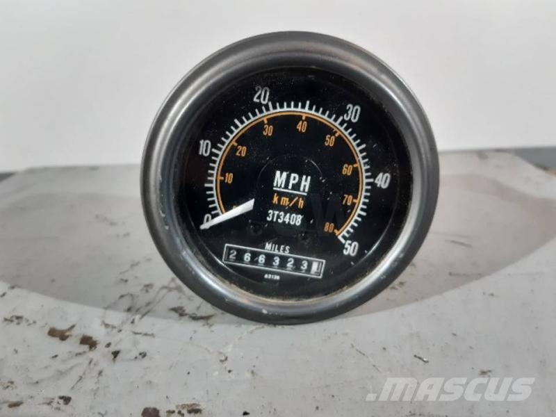 CAT 769C Kiti kelių tiesimo įrengimai