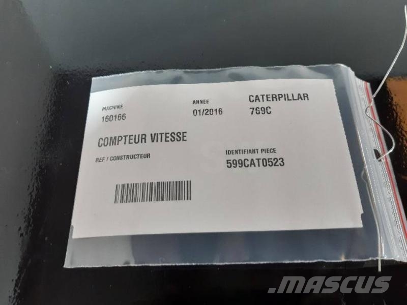 CAT 769C Kiti kelių tiesimo įrengimai