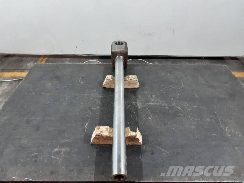 CAT 936E Други компоненти