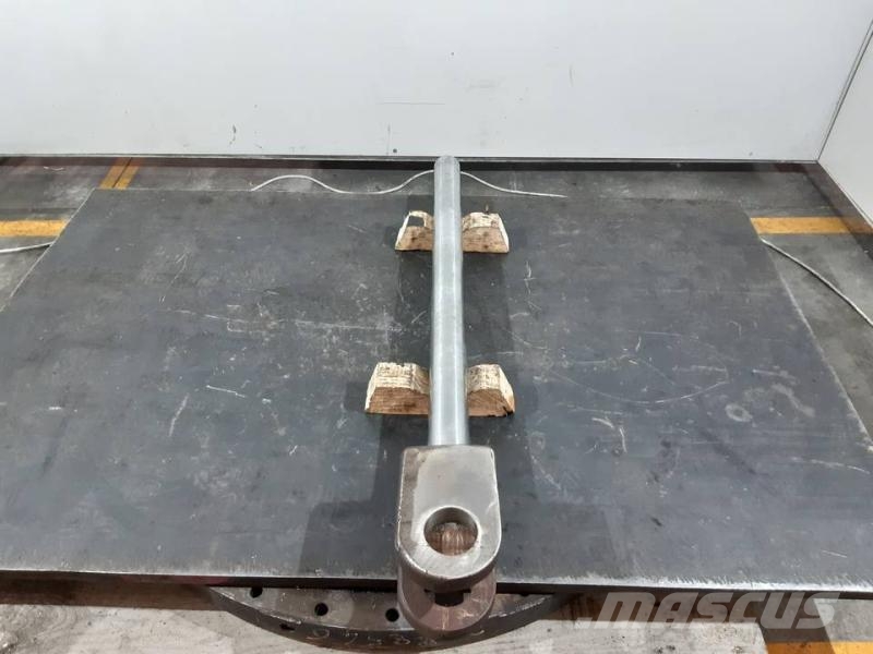 CAT 936E Други компоненти