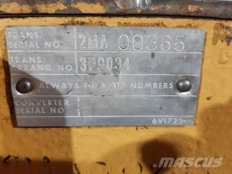 CAT 988B Други компоненти
