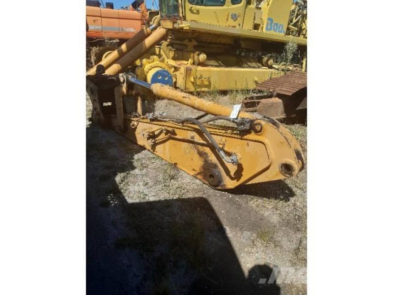 CAT M312 Μπούμες και κουτάλες