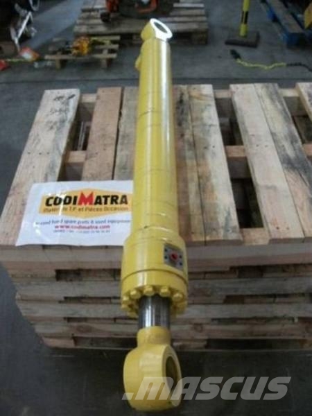 Komatsu PC160-6 其他组件