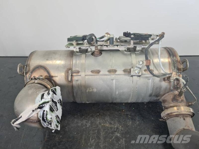 Komatsu PC228USLC-11 その他部品