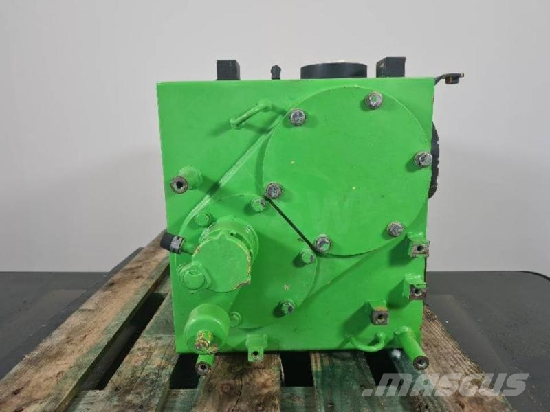 Komatsu PC228USLC-11 Other components