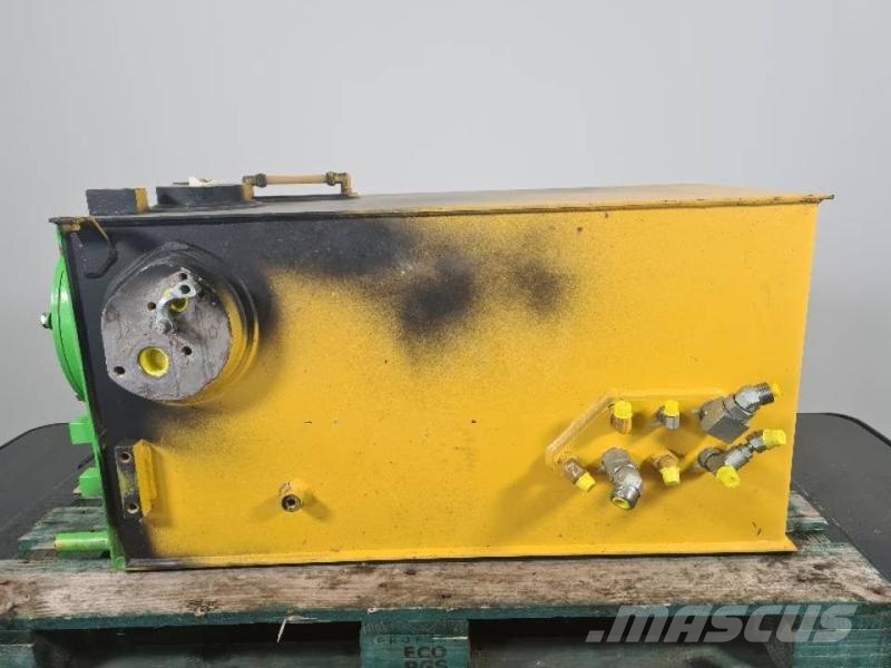 Komatsu PC228USLC-11 Other components