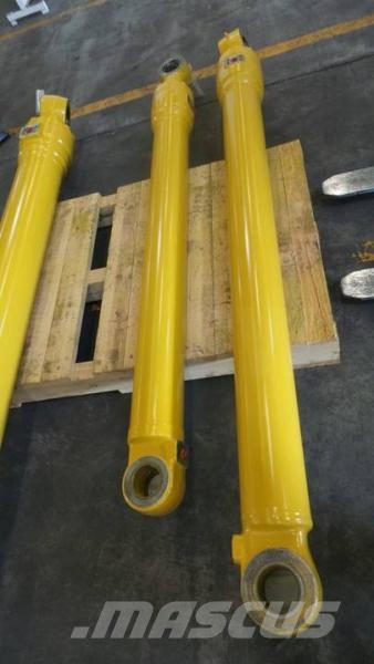 Komatsu PW160-7 其他组件