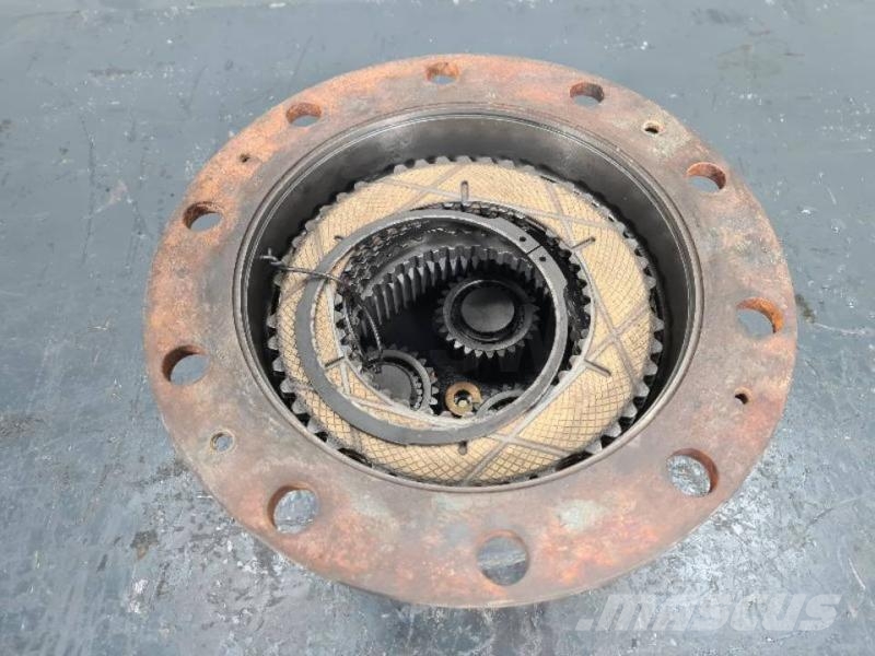 Komatsu PW160-7 其他组件