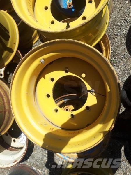 Komatsu PW98MR-8 Orugas