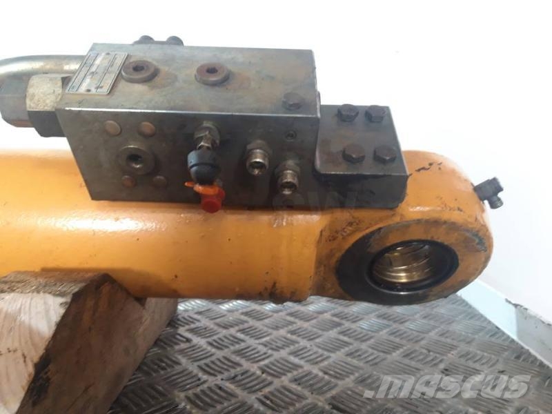 Liebherr R900C Ostale komponente