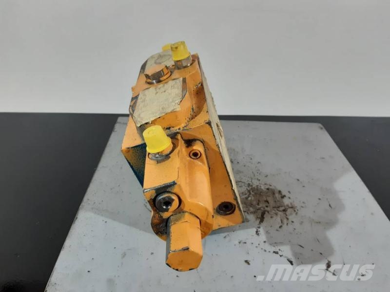 Liebherr R904 Ďalšie komponenty